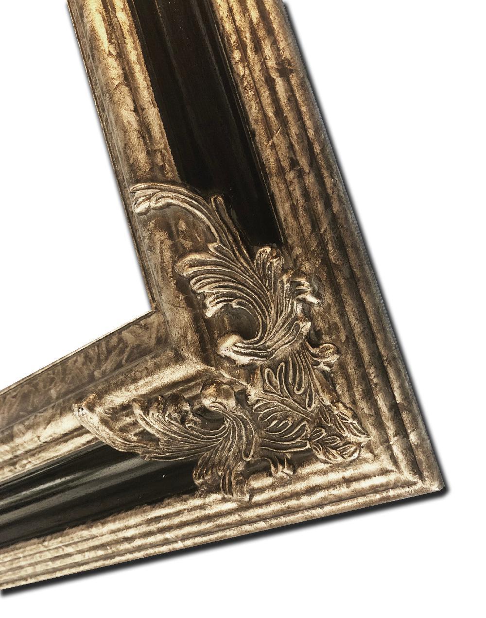 Beveled mirror in solid wood, 62x72 cm