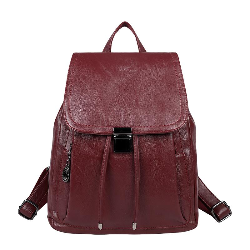 Black backpack, 33x28x14 cm.