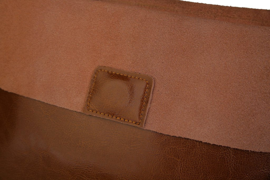 Cow leather shoulder bag or cross-body bag