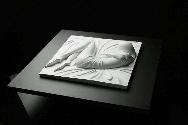 A beautiful girl, sculpture, 60x60x10 cm